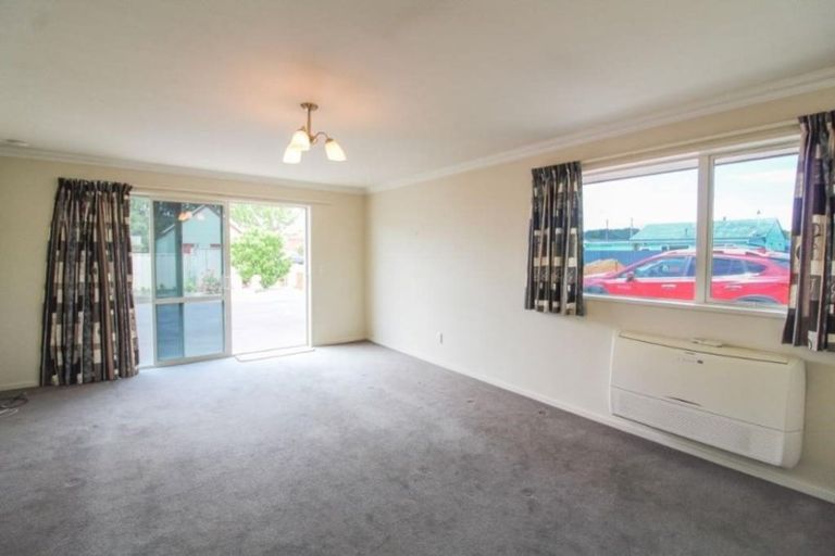 Photo of property in 4/4 Reid Avenue, Mosgiel, 9024