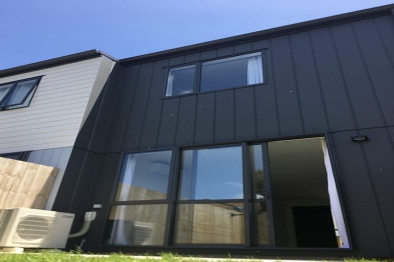 Photo of property in 26 Clay Works Lane, New Lynn, 0600