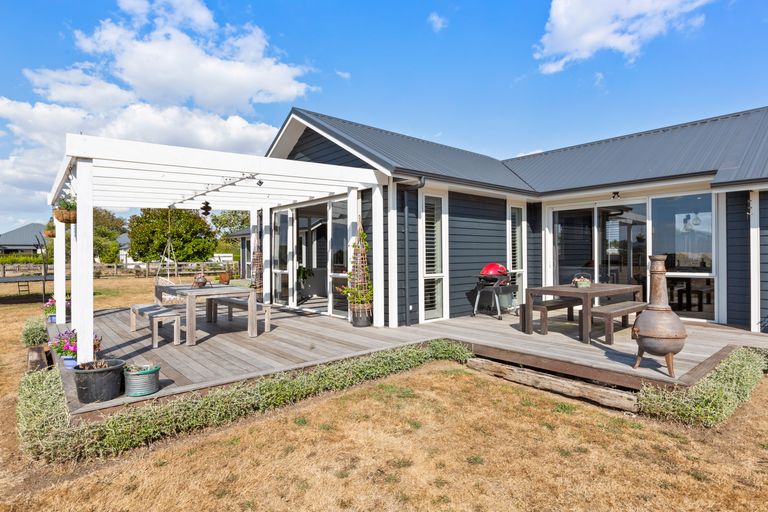 Photo of property in 6 Diane Place, Te Kowhai, Hamilton, 3288