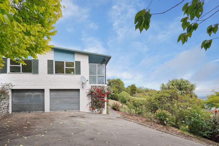 Photo of property in 193 Dyers Pass Road, Cashmere, Christchurch, 8022