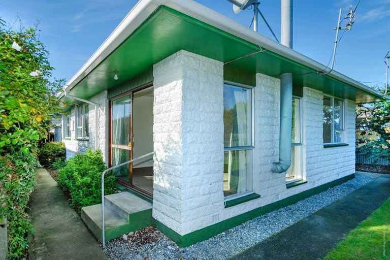 Photo of property in 2/34 Pinewood Avenue, North New Brighton, Christchurch, 8083