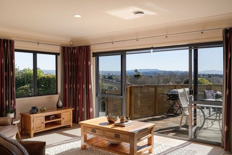 Photo of property in 15 Rowesdale Drive, Ohauiti, Tauranga, 3112