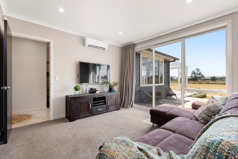 Photo of property in 6 Diane Place, Te Kowhai, Hamilton, 3288