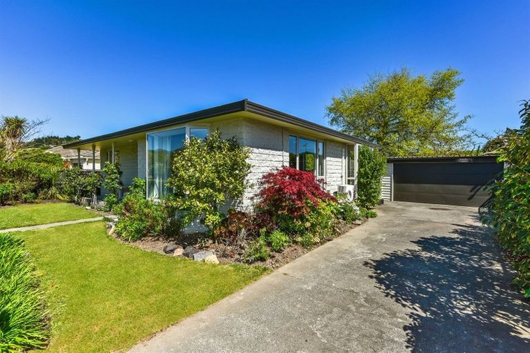 Photo of property in 2 Opihi Street, Cracroft, Christchurch, 8025