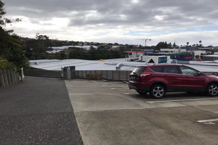 Photo of property in Wilk Heights, 11/8 Wilk Lane, Browns Bay, Auckland, 0630