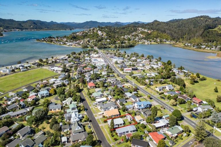 Photo of property in 5 Kauri Place, Tairua, 3508