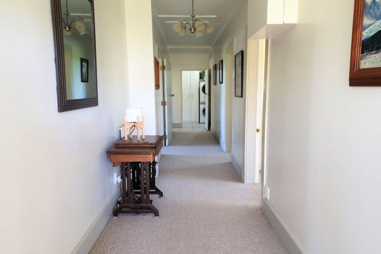 Photo of property in 69 Princess Street, Dannevirke, 4930