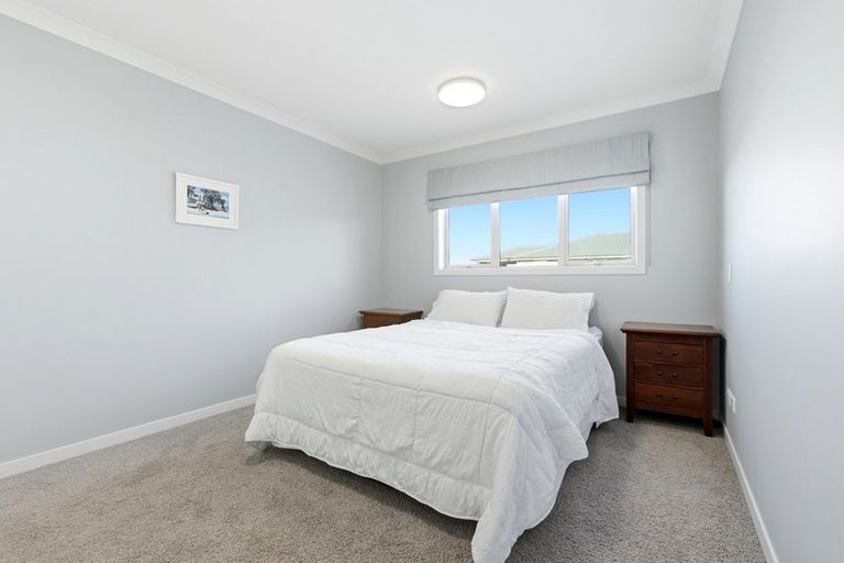 Photo of property in 56 Panorama Heights, Orewa, 0931