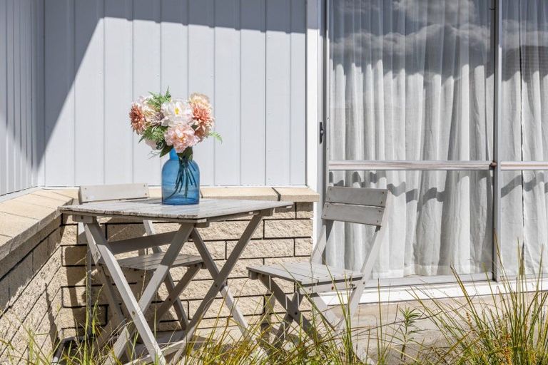 Photo of property in 2/6 Russell Road, Marewa, Napier, 4110