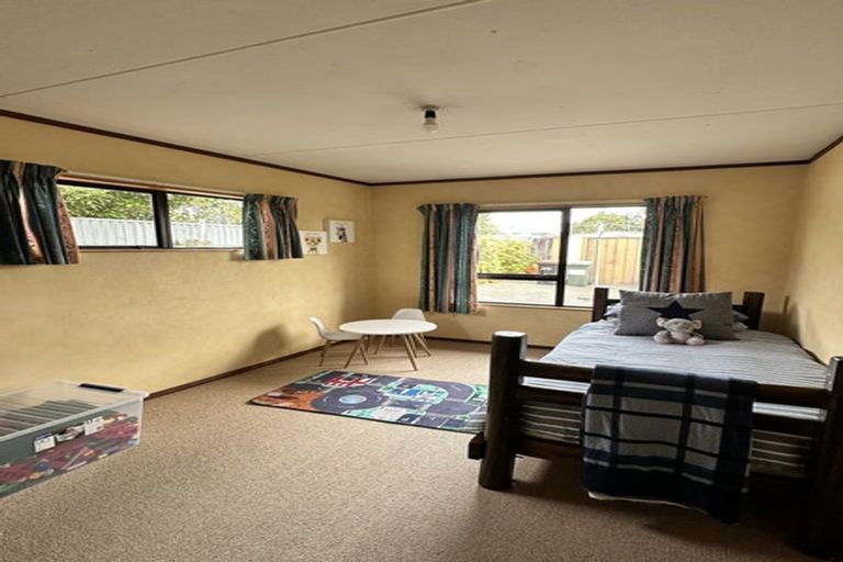 Photo of property in 2 Wainscott Street, Greenmeadows, Napier, 4112