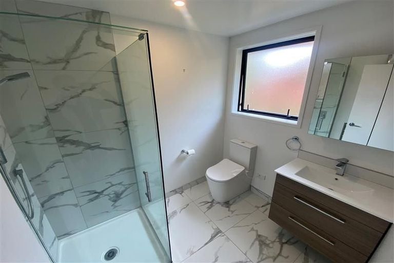 Photo of property in 7/123 Cambridge Terrace, Fairfield, Lower Hutt, 5011