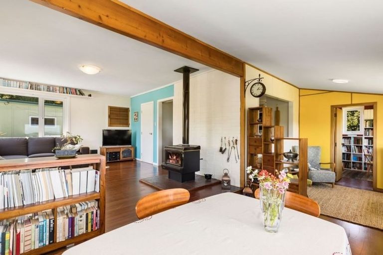 Photo of property in 37 Titiro Moana Road, Korokoro, Lower Hutt, 5012