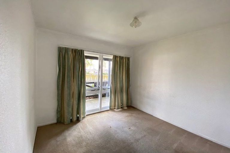 Photo of property in 1 Skilling Place, Farm Cove, Auckland, 2012