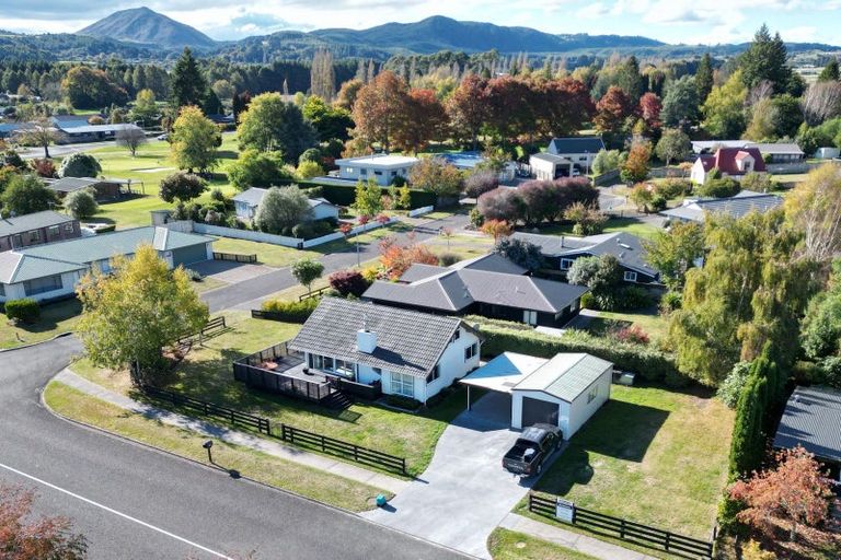 Photo of property in 125 Kenrigg Road West, Kinloch, Taupo, 3377