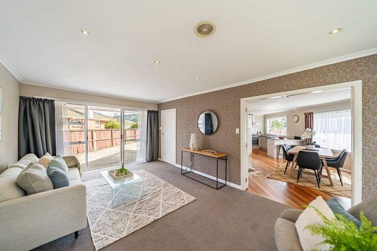 Photo of property in 80 Fraser Crescent, Elderslea, Upper Hutt, 5018