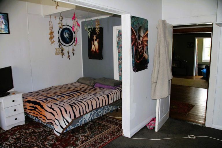 Photo of property in 31 Brougham Street, Westport, 7825