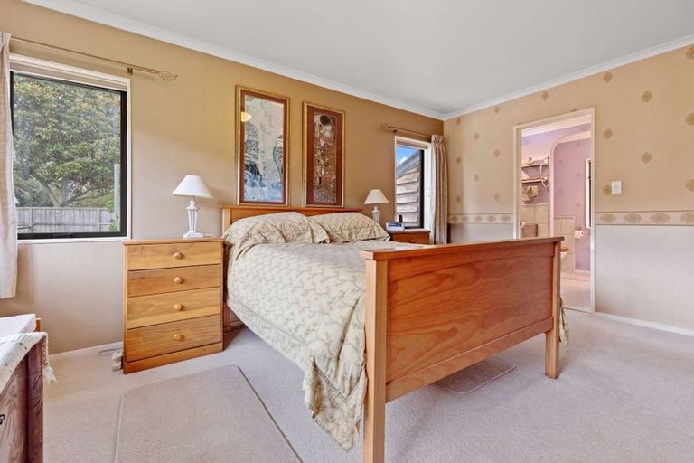 Photo of property in 36 Caulfield Place, Pukehangi, Rotorua, 3015