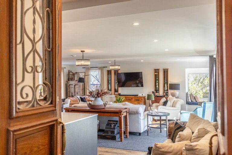 Photo of property in 11 D'arcy Road, Bastia Hill, Whanganui, 4500