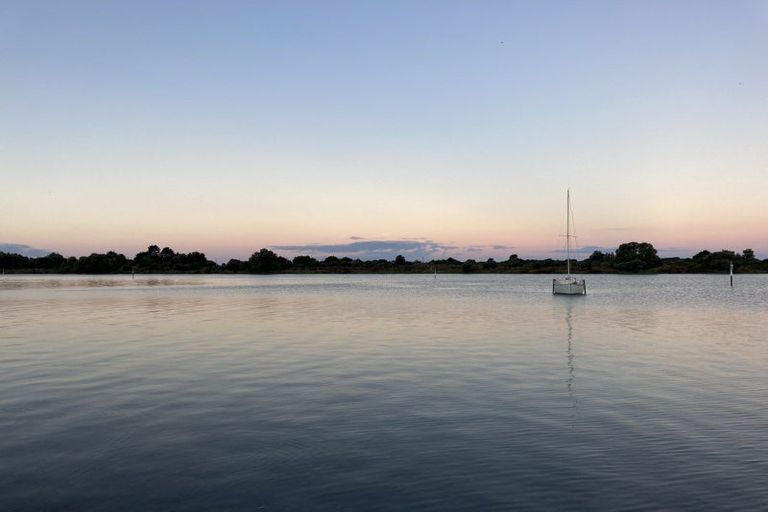 Photo of property in 1a Roretana Drive, Athenree, Waihi Beach, 3177