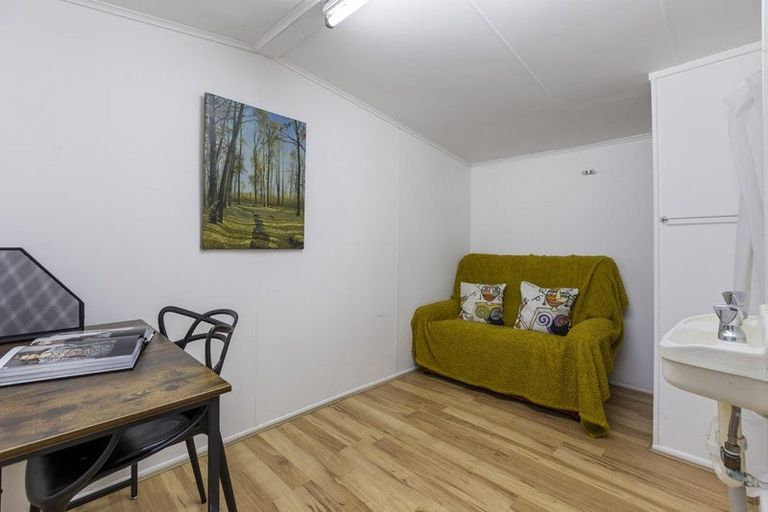 Photo of property in 145 Seaview Road, Westown, New Plymouth, 4310