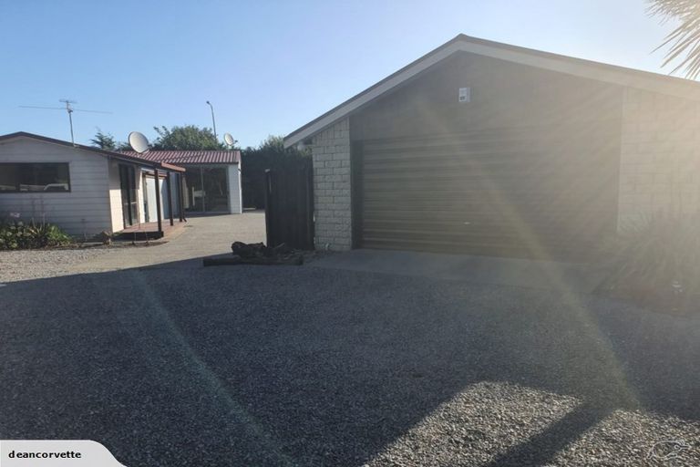 Photo of property in 4 Woodfield Place, Woodend, 7610