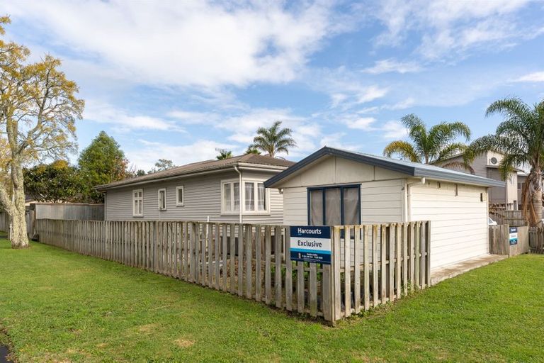 Photo of property in 2 Kiwi Avenue, Forest Lake, Hamilton, 3200