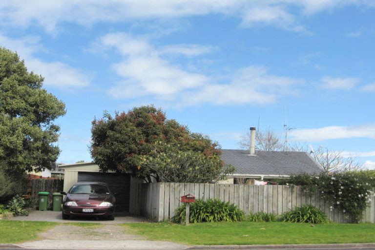 Photo of property in 202 Range Road, Papamoa Beach, Papamoa, 3118