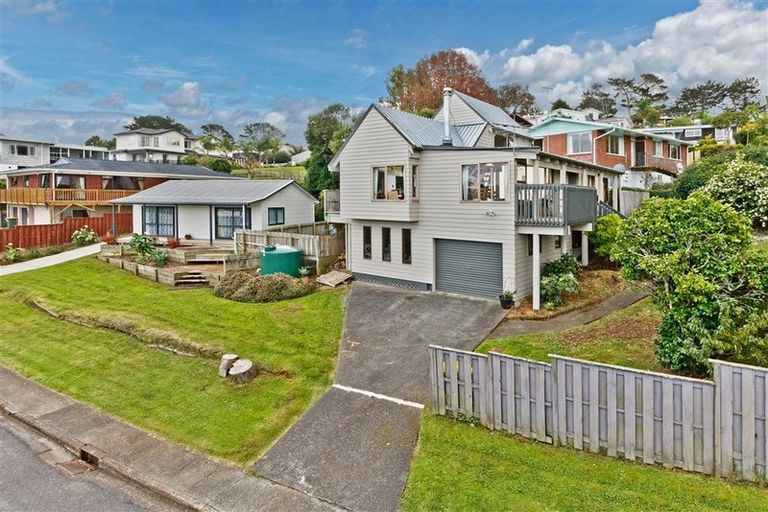 Photo of property in 10 Stredwick Drive, Torbay, Auckland, 0630