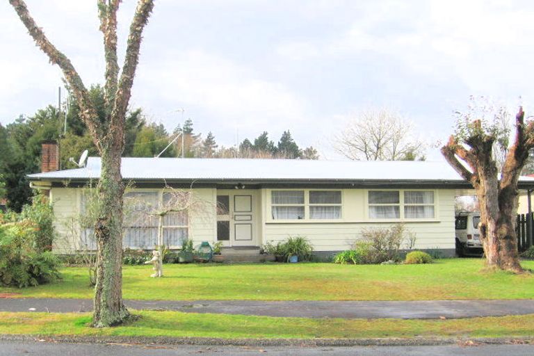 Photo of property in 23 Anthony Crescent, Bader, Hamilton, 3206