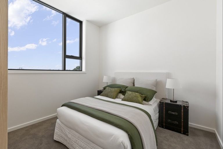 Photo of property in 7/14 Tamariki Avenue, Orewa, 0931