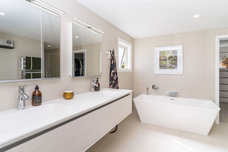 Photo of property in 1 Hawkdun Place, Bridge Hill, Alexandra, 9320