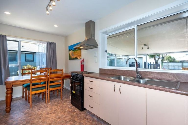 Photo of property in 32 Leverett Place, North New Brighton, Christchurch, 8083