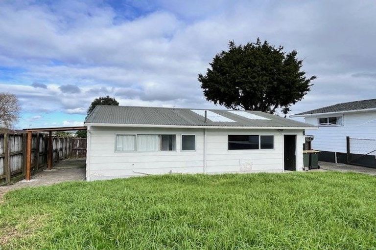 Photo of property in 33 Mcdivitt Street, Manurewa, Auckland, 2102