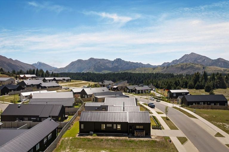 Photo of property in Northlake, 15 Riverslea Road, Wanaka, 9305