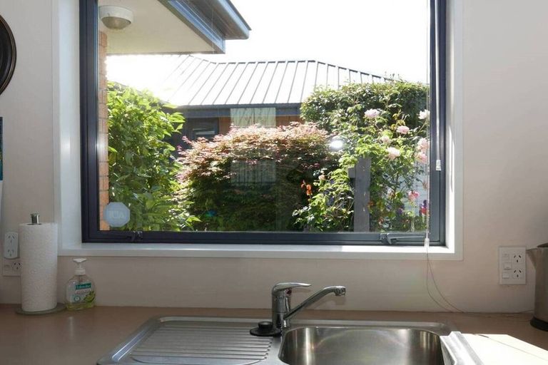 Photo of property in 3/16 Grassmere Street, Papanui, Christchurch, 8052