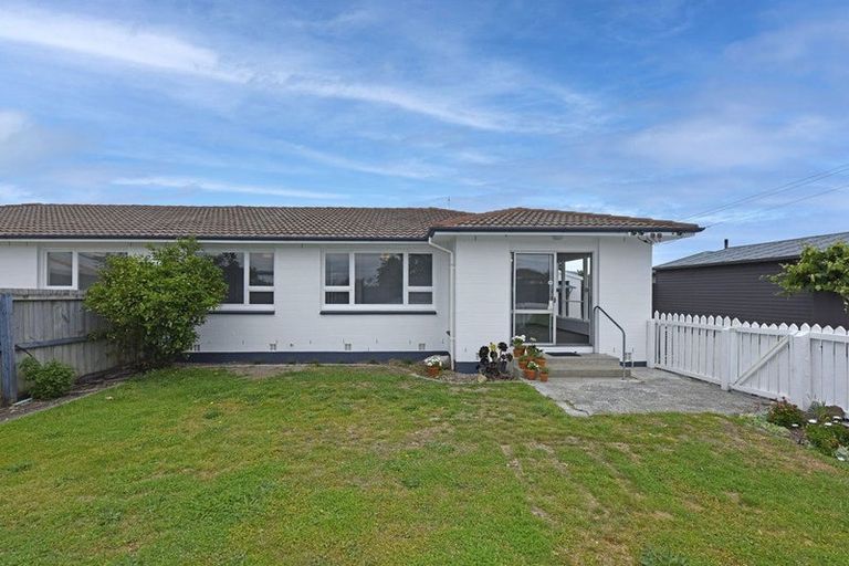 Photo of property in 1/69 Shortland Street, Wainoni, Christchurch, 8061