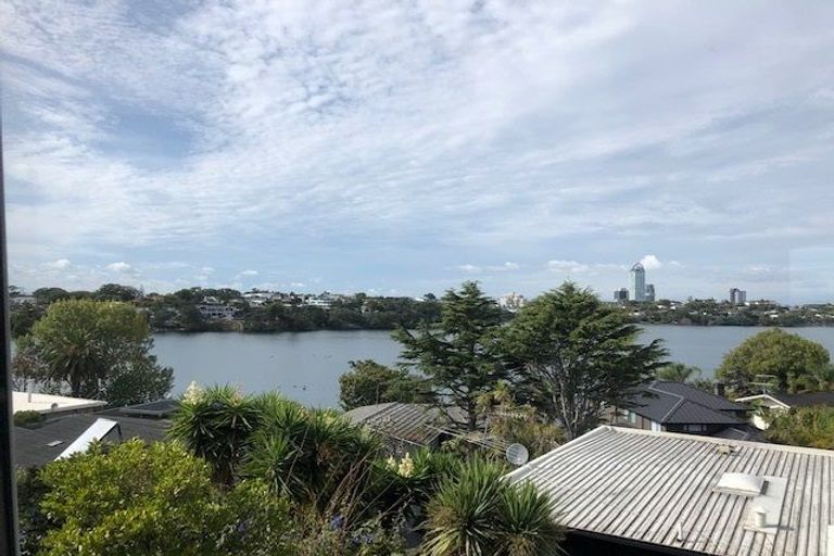 Photo of property in 7/72 Kitchener Road, Milford, Auckland, 0620