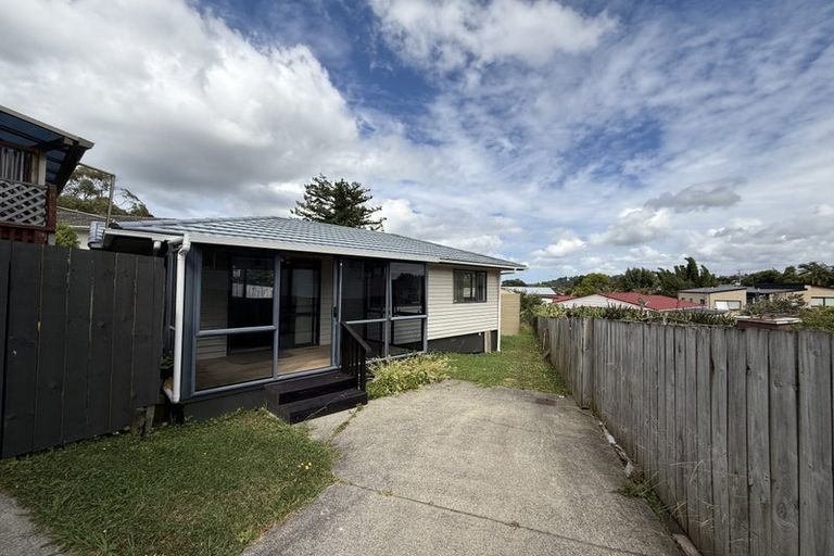 Photo of property in 54a7a Powrie Street, Glenfield, Auckland, 0629