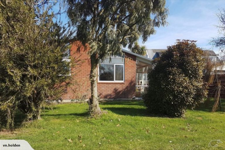 Photo of property in 14 Bridge Street, Southbridge, 7602