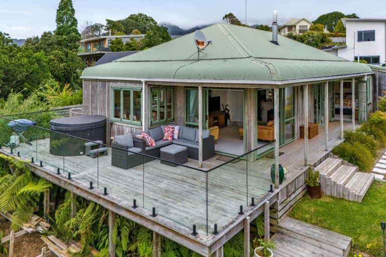 Photo of property in 1185b South Road, Oakura, 4314