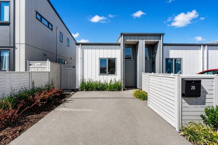 Photo of property in 20 Orona Place, Takanini, 2112