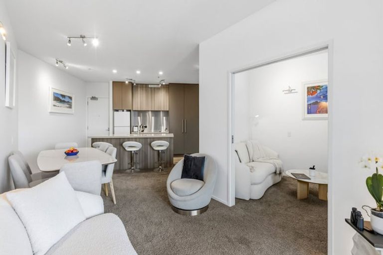 Photo of property in 415/11 Tamariki Avenue, Kelston, Auckland, 0602