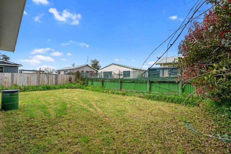 Photo of property in 33b Kawaha Point Road, Fairy Springs, Rotorua, 3015