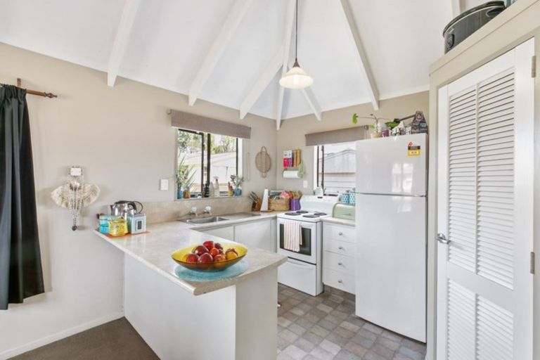 Photo of property in 5 Penrhyn Place, Mount Maunganui, 3116