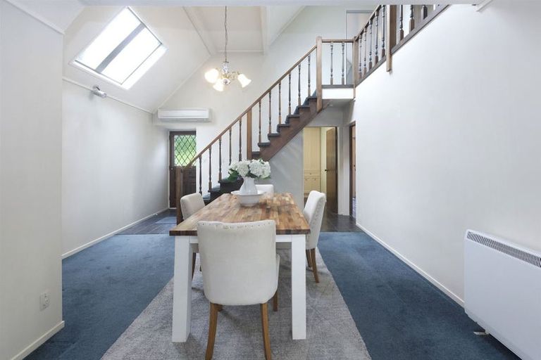 Photo of property in 2/443 Avonhead Road, Avonhead, Christchurch, 8042