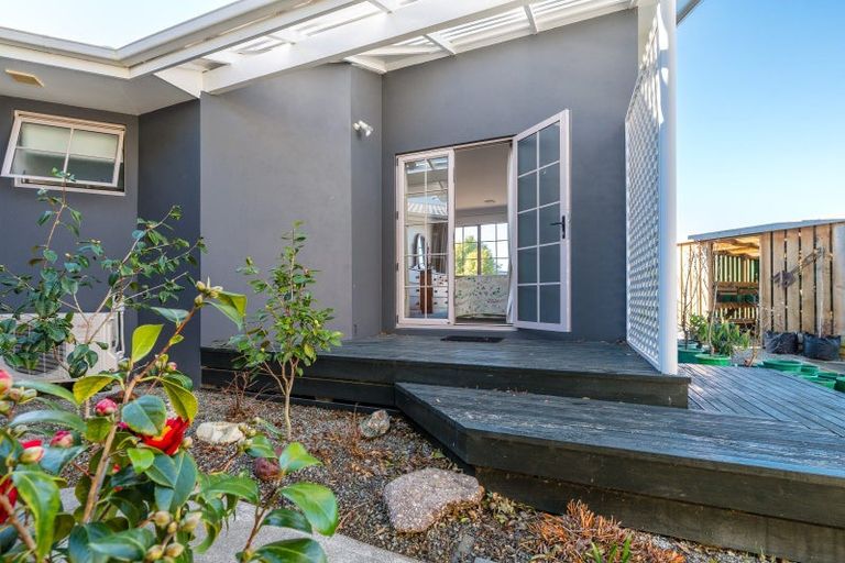 Photo of property in 17 Churchill Place, Waimate, 7924