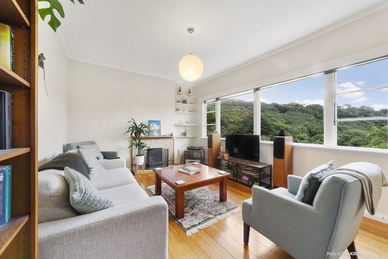 Photo of property in 11 Leveson Street, Strathmore Park, Wellington, 6022