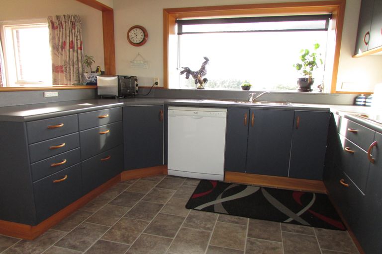 Photo of property in 215 Douglas Street, Highfield, Timaru, 7910