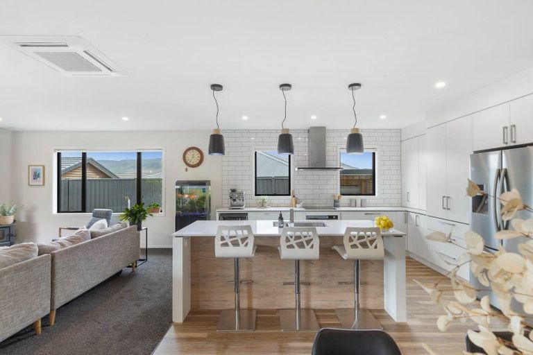 Photo of property in 5 Caledonian Place, Cromwell, 9310