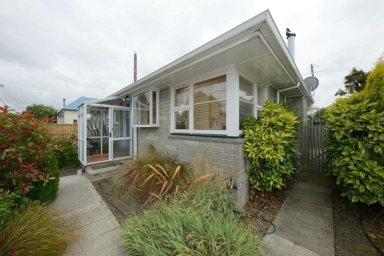 Photo of property in 3 Corson Avenue, Beckenham, Christchurch, 8023